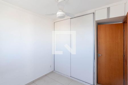 Quarto 1 de apartamento para alugar com 2 quartos, 50m² em Minaslandia, Belo Horizonte
