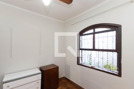 Quarto 1 de casa à venda com 8 quartos, 300m² em Vila Gustavo, São Paulo