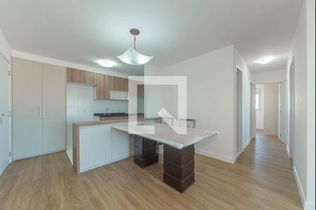 Sala de apartamento para alugar com 3 quartos, 83m² em Santo Amaro, São Paulo