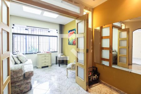 Sala  de casa à venda com 5 quartos, 269m² em Vila Gomes Cardim, São Paulo