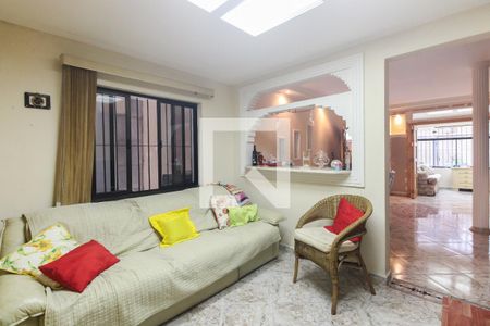 Casa à venda com 5 quartos, 269m² em Vila Gomes Cardim, São Paulo