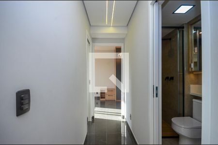 Corredor de apartamento à venda com 2 quartos, 58m² em Vila Cruz das Almas, São Paulo