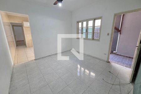 Sala de casa para alugar com 2 quartos, 130m² em Nova Mirim, Praia Grande