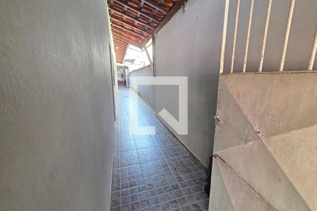 Quintal de casa para alugar com 2 quartos, 130m² em Nova Mirim, Praia Grande
