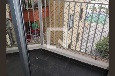 Varanda da sala de apartamento para alugar com 3 quartos, 79m² em Sítio Pinheirinho, São Paulo