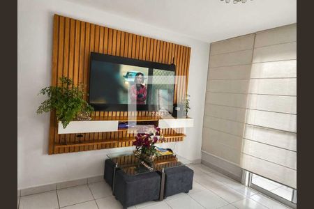 Sala de apartamento para alugar com 2 quartos, 101m² em Village Veneza, Goiânia