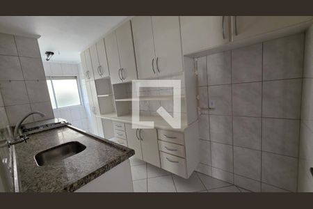 Cozinha de apartamento à venda com 2 quartos, 56m² em Vila Progresso, Campinas
