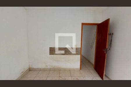 Quarto de casa para alugar com 1 quarto, 67m² em Valverde, Nova Iguaçu