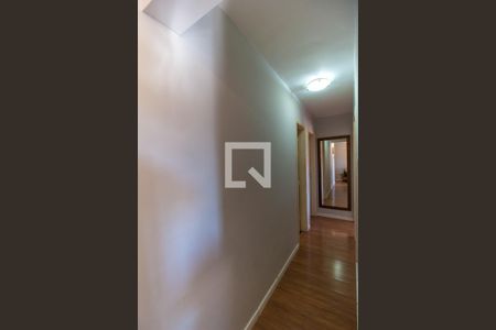 Corredor de apartamento à venda com 3 quartos, 60m² em Fonseca, Niterói