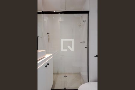 Banheiro de kitnet/studio para alugar com 1 quarto, 19m² em Vila Mariana, São Paulo