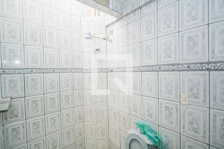Banheiro de casa para alugar com 1 quarto, 45m² em Marechal Hermes, Rio de Janeiro
