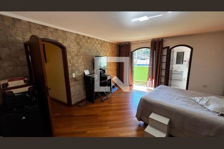 Suite de casa à venda com 3 quartos, 257m² em Parque Capuava, Santo André