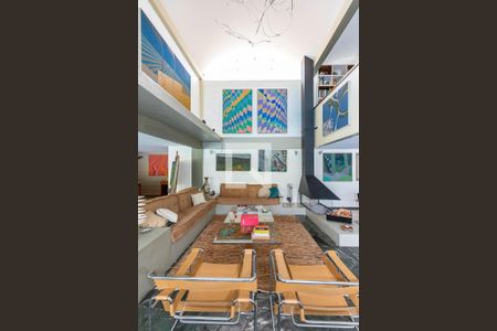 Casa à venda com 3 quartos, 600m² em Jardim Marajoara, São Paulo