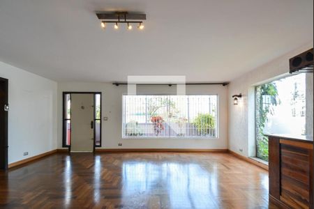 Casa à venda com 3 quartos, 250m² em Jardim da Gloria, São Paulo