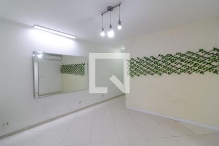 Casa para alugar com 3 quartos, 160m² em Vila Sao Paulo, São Paulo