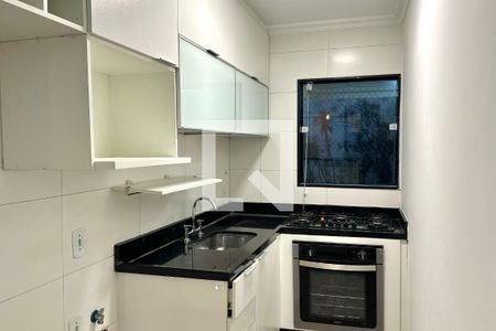 Cozinha de apartamento para alugar com 2 quartos, 70m² em Copacabana, Rio de Janeiro