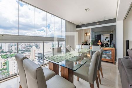 Apartamento à venda com 3 quartos, 113m² em Vila Gumercindo, São Paulo