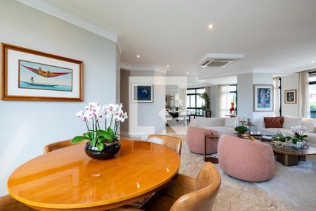 Apartamento à venda com 4 quartos, 280m² em Vila Morumbi, São Paulo