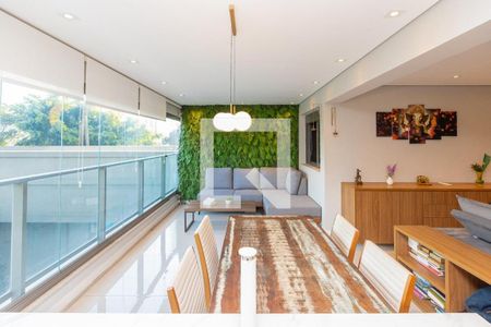 Apartamento à venda com 3 quartos, 257m² em Alto da Boa Vista, São Paulo