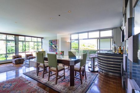 Casa à venda com 4 quartos, 483m² em Jardim Guedala, São Paulo