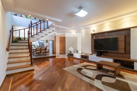 Casa à venda com 3 quartos, 241m² em Vila Clementino, São Paulo