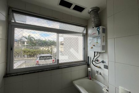 Área de Serviço de apartamento para alugar com 2 quartos, 50m² em Centro, Duque de Caxias