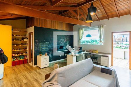 Casa à venda com 5 quartos, 312m² em Jardim Leonor, São Paulo