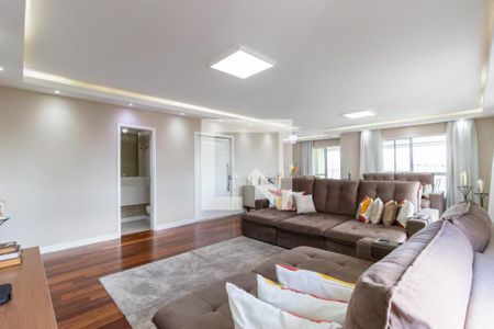 Apartamento à venda com 4 quartos, 243m² em Vila Sofia, São Paulo