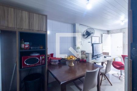 Cozinha de casa à venda com 6 quartos, 140m² em Novo Mundo, Curitiba