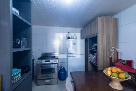 Cozinha de casa à venda com 6 quartos, 140m² em Novo Mundo, Curitiba