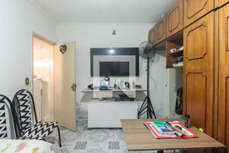 Suíte  de casa à venda com 4 quartos, 150m² em Vila Antonina, São Paulo