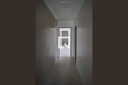 Casa 1 - Corredor de casa à venda com 4 quartos, 220m² em Vila Sao Domingos, São Paulo