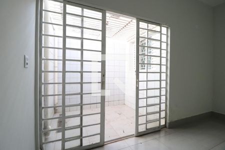 Varanda da Sala de casa para alugar com 3 quartos, 120m² em Tabajaras, Uberlândia
