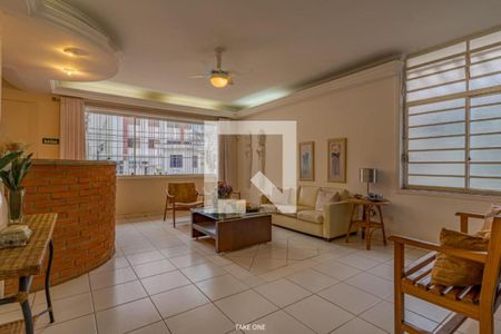 Casa à venda com 7 quartos, 300m² em Cambuí, Campinas
