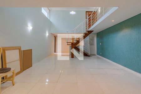 Casa à venda com 7 quartos, 300m² em Cambuí, Campinas