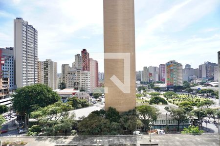 Sala - vista  de apartamento para alugar com 2 quartos, 70m² em Funcionários, Belo Horizonte