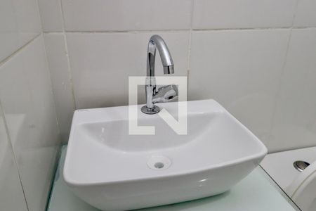 Banheiro de casa para alugar com 1 quarto, 70m² em Piatã, Salvador