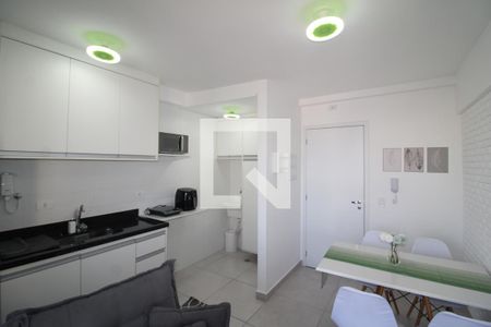 Sala / Cozinha de apartamento para alugar com 1 quarto, 29m² em Vila Pauliceia, São Paulo