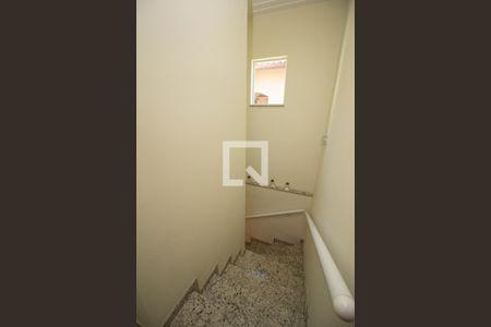 Escada de casa para alugar com 3 quartos, 149m² em Jardim Cidade Pirituba, São Paulo
