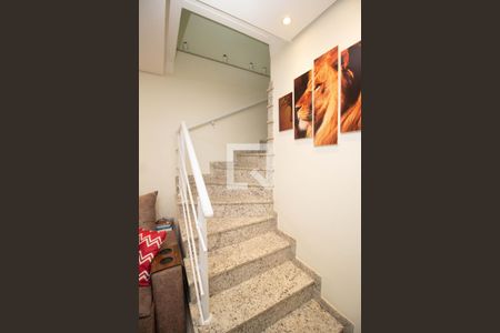 Escada de casa para alugar com 3 quartos, 149m² em Jardim Cidade Pirituba, São Paulo