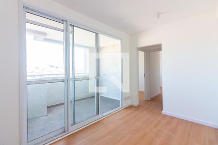 Sala e Cozinha  de apartamento para alugar com 2 quartos, 37m² em Jaguaribe, Osasco