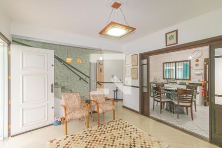 Sala de casa à venda com 4 quartos, 345m² em Marechal Rondon, Canoas