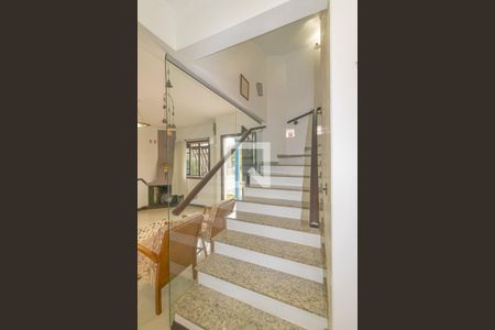 Sala de casa à venda com 4 quartos, 345m² em Marechal Rondon, Canoas