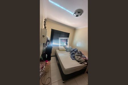 Quarto de casa para alugar com 3 quartos, 90m² em Jardim Vitoria, Belo Horizonte