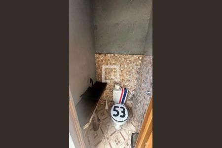 Banheiro de casa para alugar com 3 quartos, 90m² em Jardim Vitoria, Belo Horizonte
