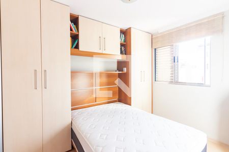 Quarto 2 de apartamento para alugar com 2 quartos, 62m² em Veloso, Osasco