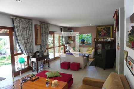 Sala de casa de condomínio à venda com 2 quartos, 320m² em Residencial Tres (alphaville), Santana de Parnaíba