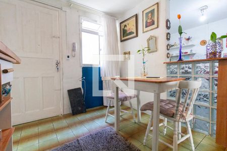Sala de apartamento à venda com 2 quartos, 51m² em Conjunto Habitacional Padre Manoel de Paiva, São Paulo