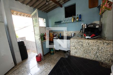 Cozinha 1 de casa à venda com 8 quartos, 360m² em Lindéia, Contagem