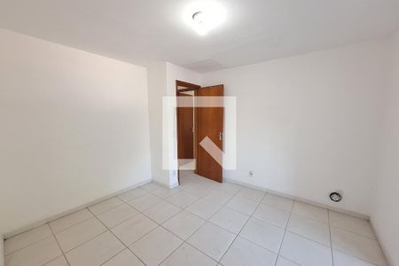 Quarto de casa para alugar com 2 quartos, 95m² em Jardim Primavera, Duque de Caxias